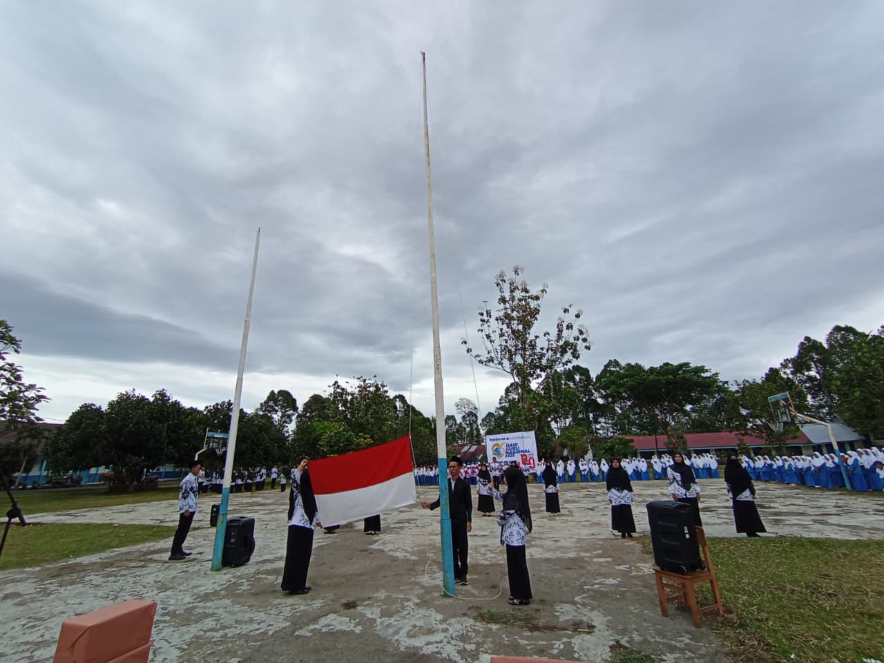 Upacara Peringatan Hari Guru 2025 di Pondok Pesantren Dempo Darul Muttaqien