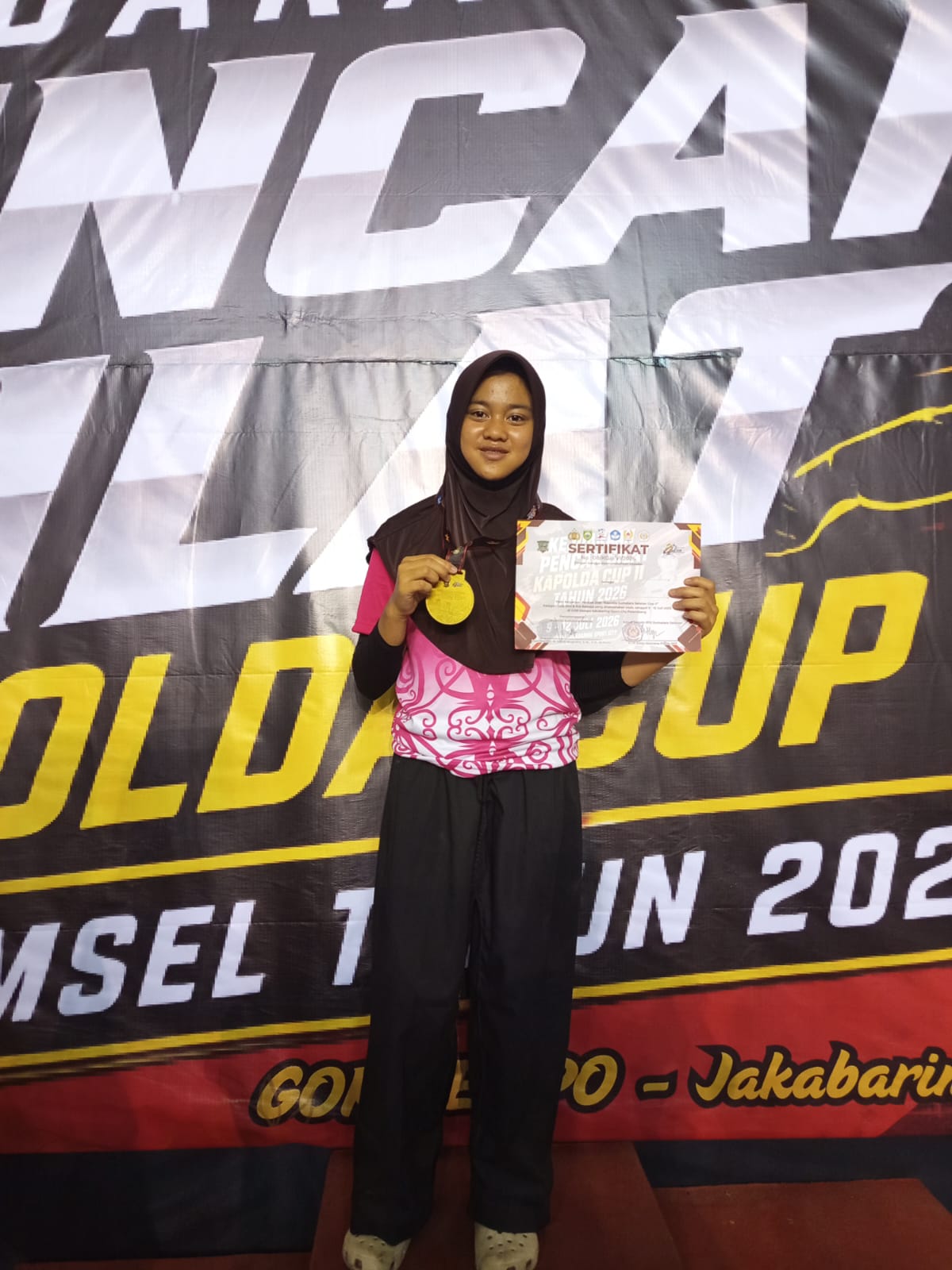 Gemilang di Kapolda Cup Sumsel 2026, Dua Santriwati MTs Dempo Darul Muttaqien Raih Medali Emas